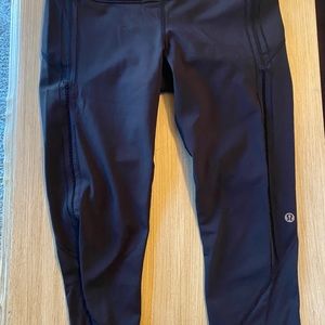 Lululemon crop yoga pants